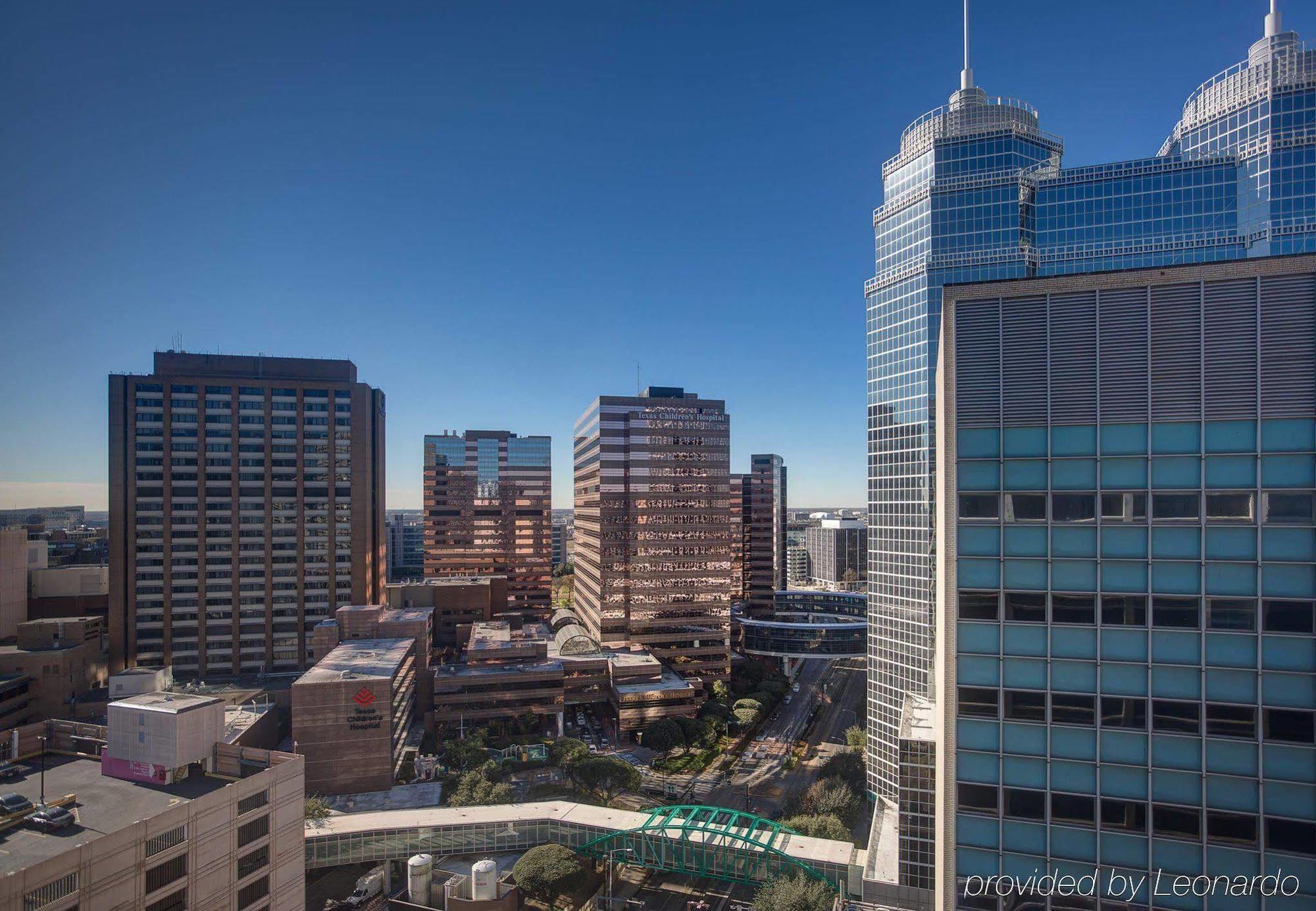 Отель Houston Marriott Medical Center/Museum District Экстерьер фото